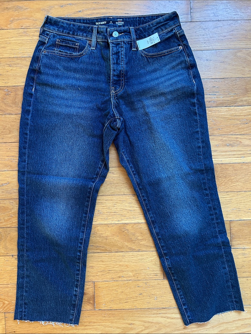 Old Navy women’s 6 Petite Curvy High-Waisted OG Straight Button-Fly Ankle Jeans